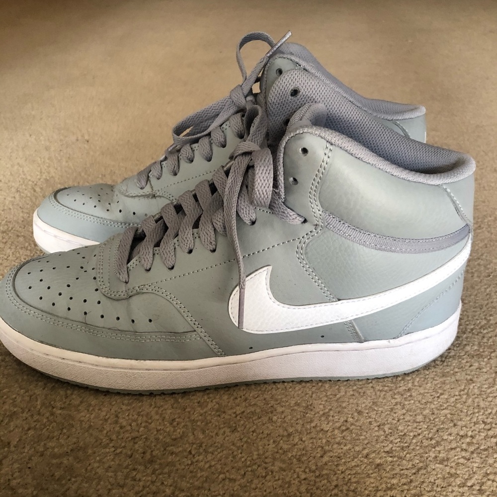 Nike Court Royal Mid Sneaker Size 9